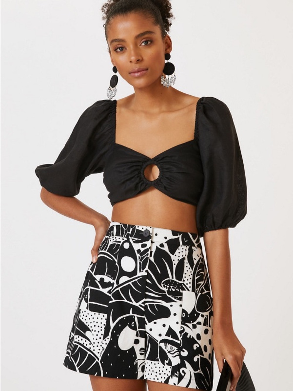 FARM Rio Black & White High-Waist Printed Shorts - Picture 3 of 3